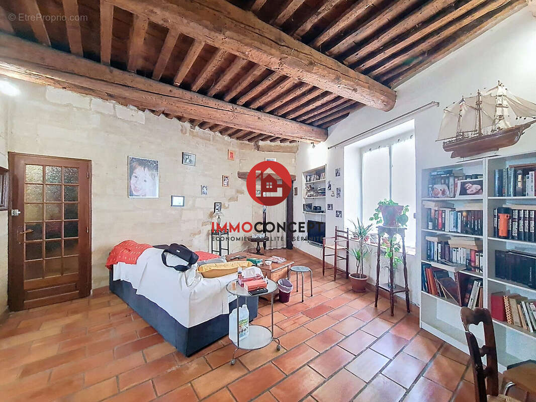 Maison à ROQUEMAURE