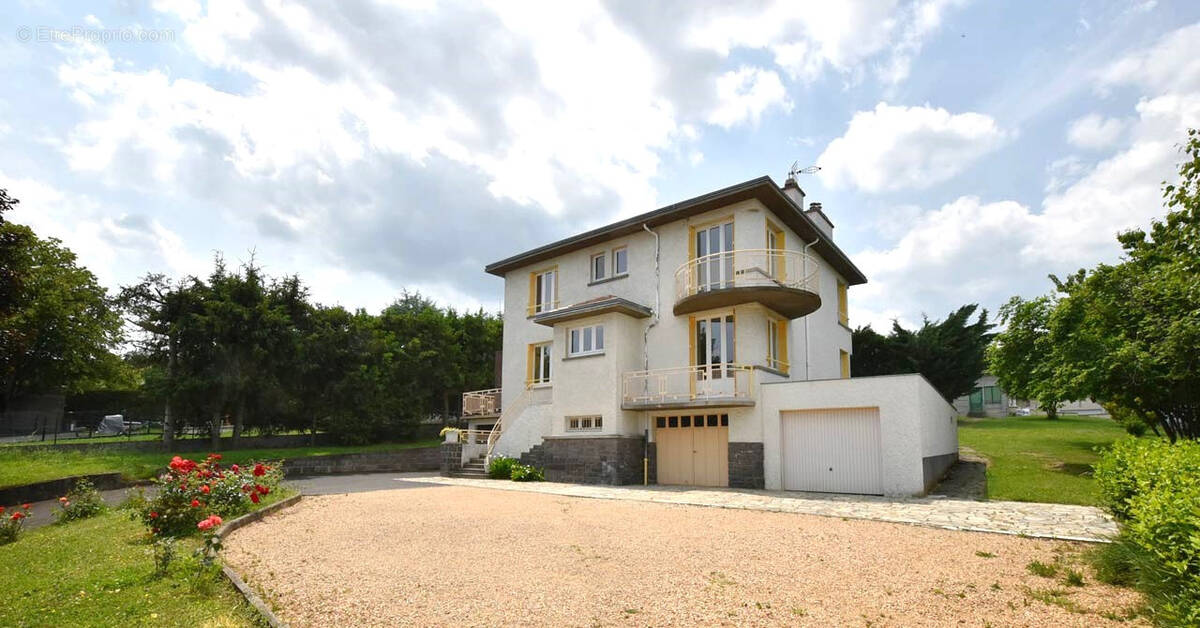Maison à ROMAGNAT