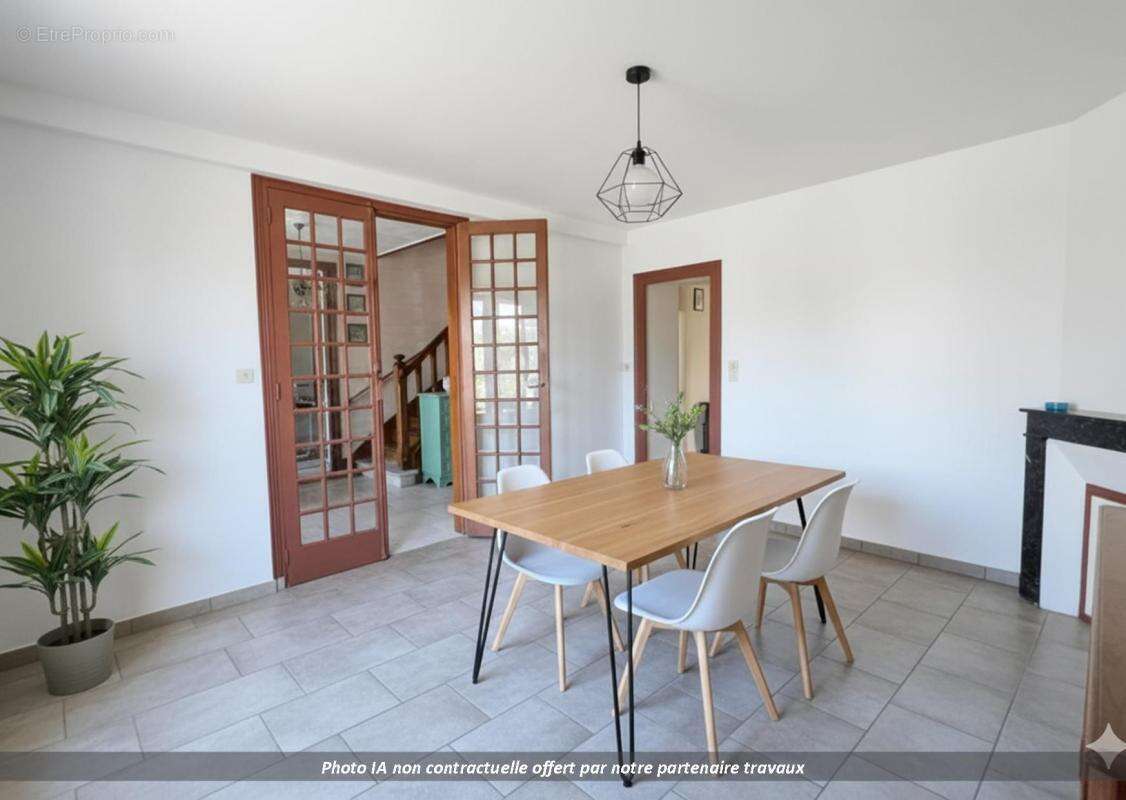 Maison à FERRIERES-EN-BRIE