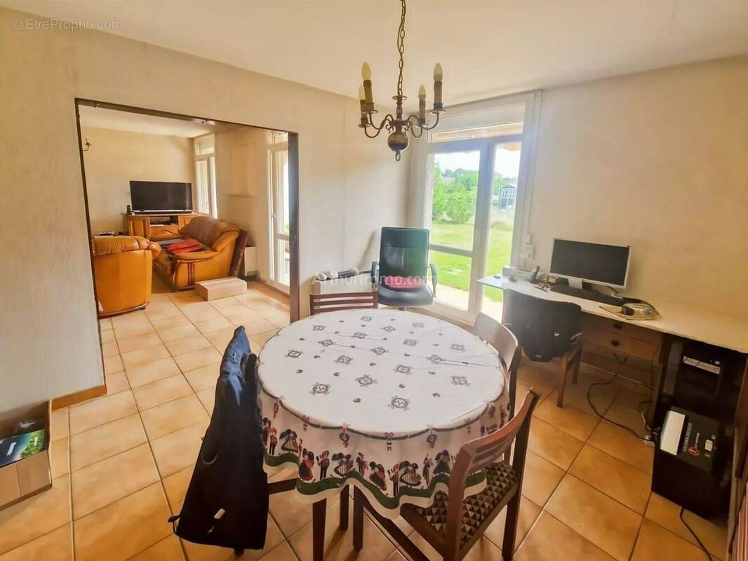 Maison à POMPONNE