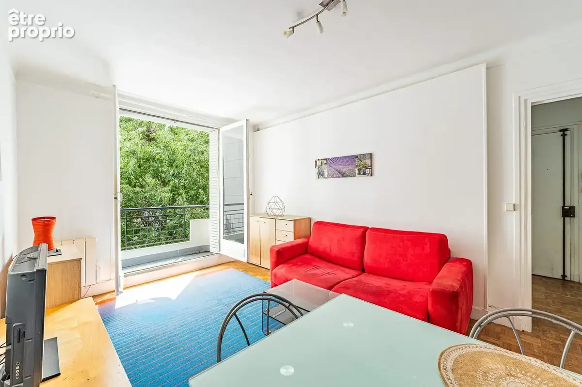 Appartement à PARIS-17E