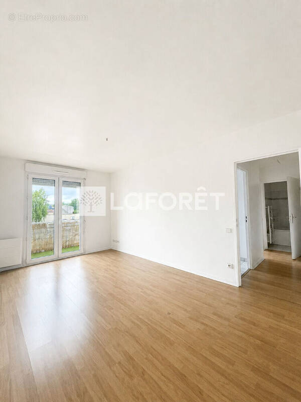 Appartement à LAMORLAYE
