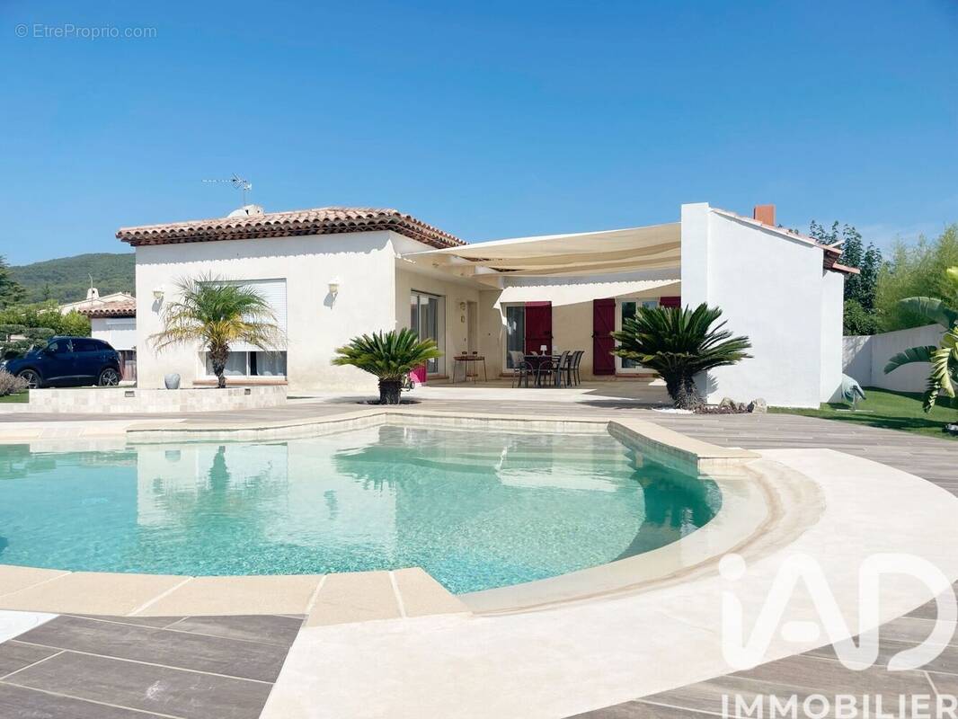 Photo 1 - Maison à LA FARLEDE