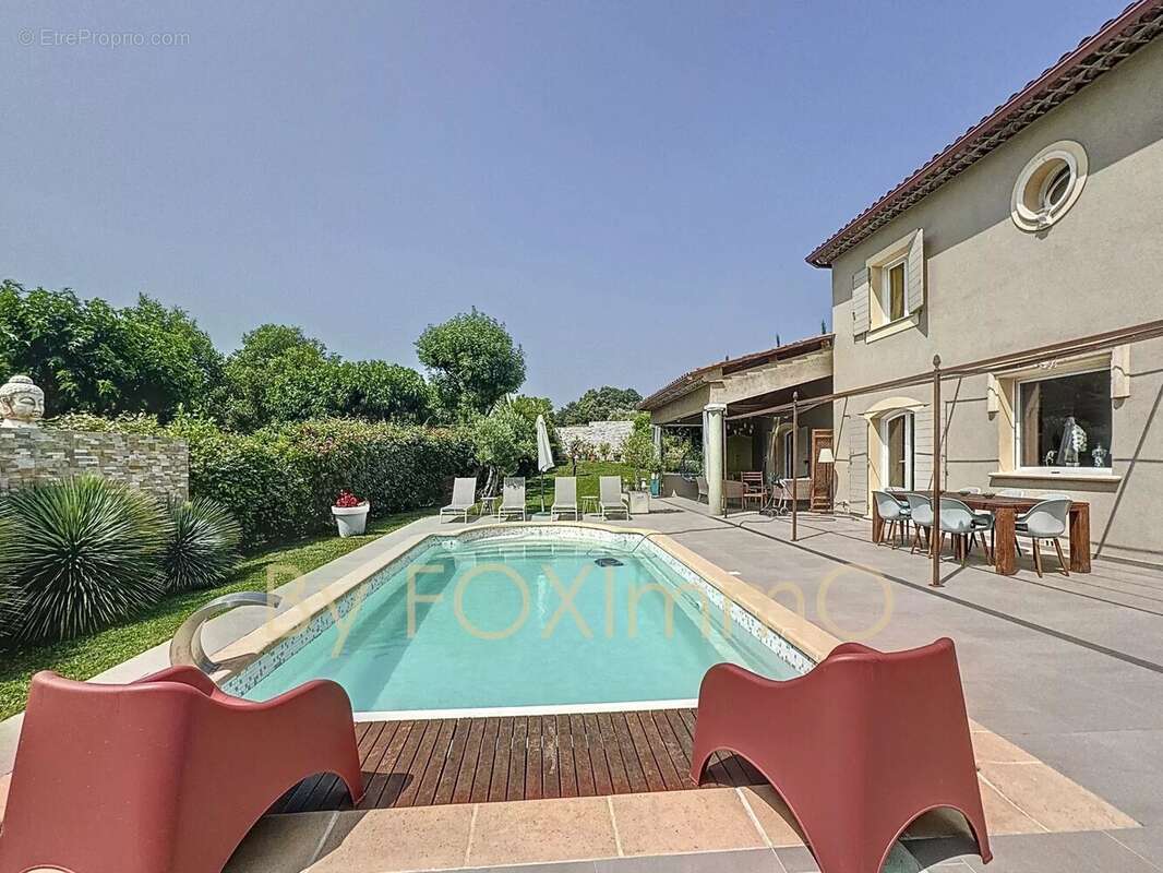 Maison à MONTAUROUX