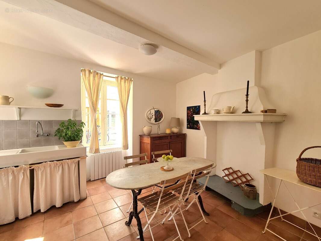 Maison à CAUNES-MINERVOIS