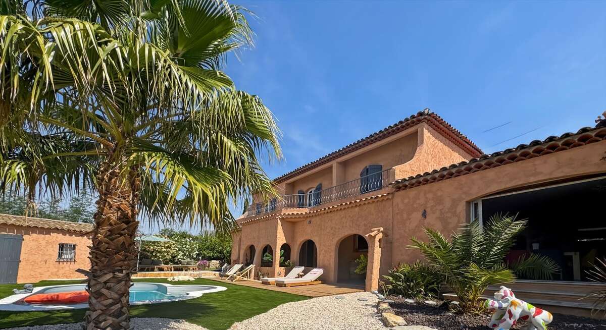 Maison à FREJUS
