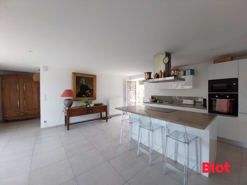 Maison 170 m² à Plouer-Sur-Rance  - photo 4