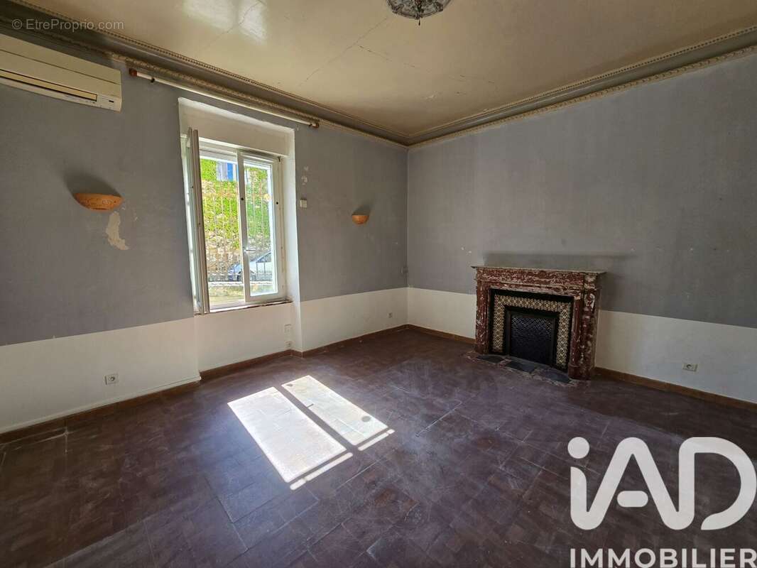 Maison 134 m² à Saint-Jean-De-Barrou  - photo 4
