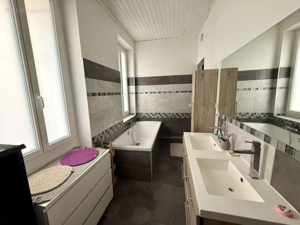 maison à vendre clairimmo salle de bain 5 avenues blancarde