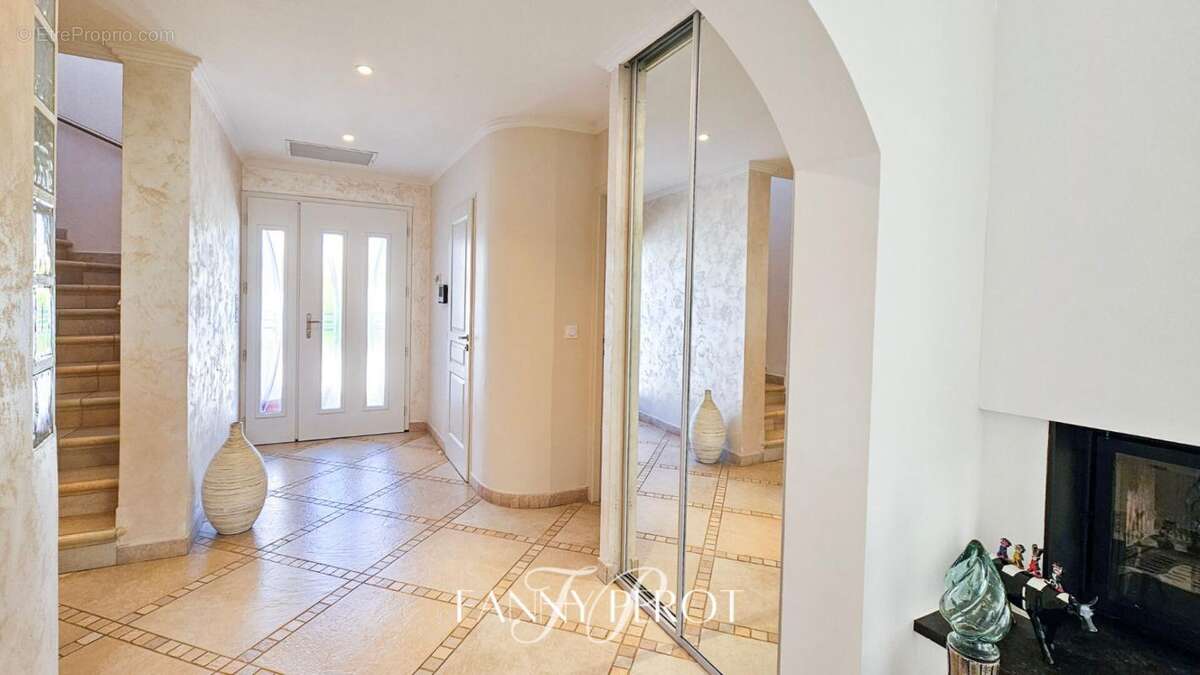 Maison à SAINT-CYPRIEN