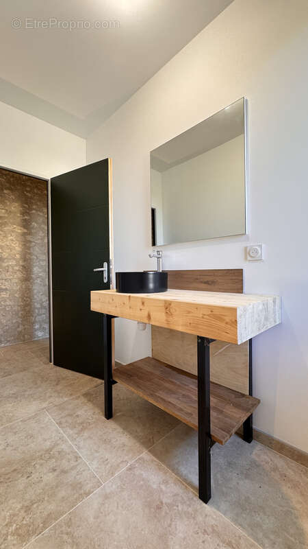 Maison à BARBEZIEUX-SAINT-HILAIRE