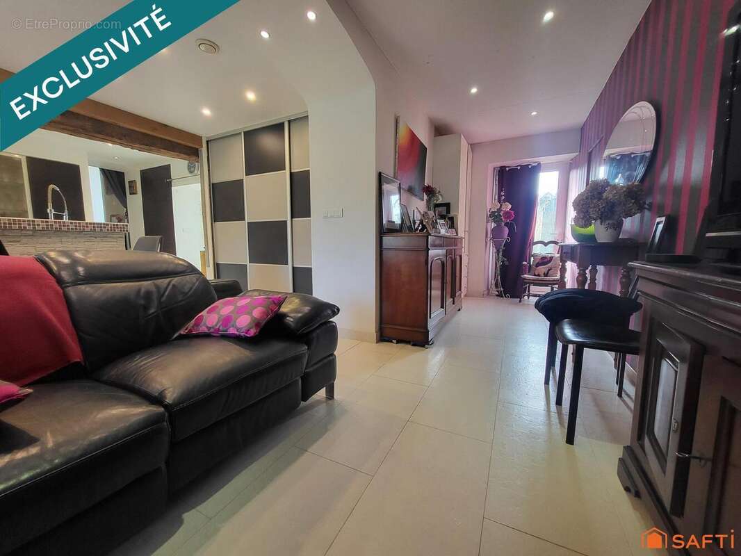 Photo 3 - Maison à COUST