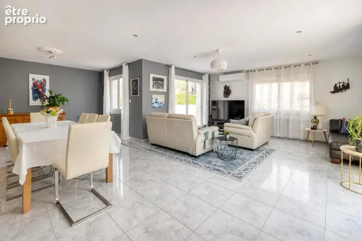 31170 - tournefeuille – quartier le pahin – maison 8 pièces - 190 m² environ – 5 chambres - terrain clos 950 m² environ - - photo 2