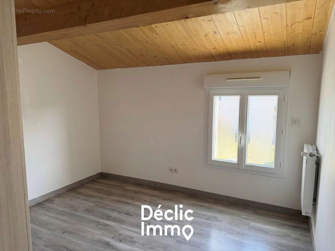 A vendre maison 8ch rochefort + garage - photo 13