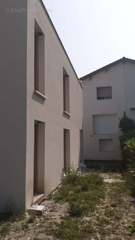 Maison à ECHIROLLES