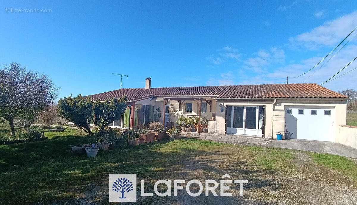 Maison à SAINT-FORT-SUR-GIRONDE