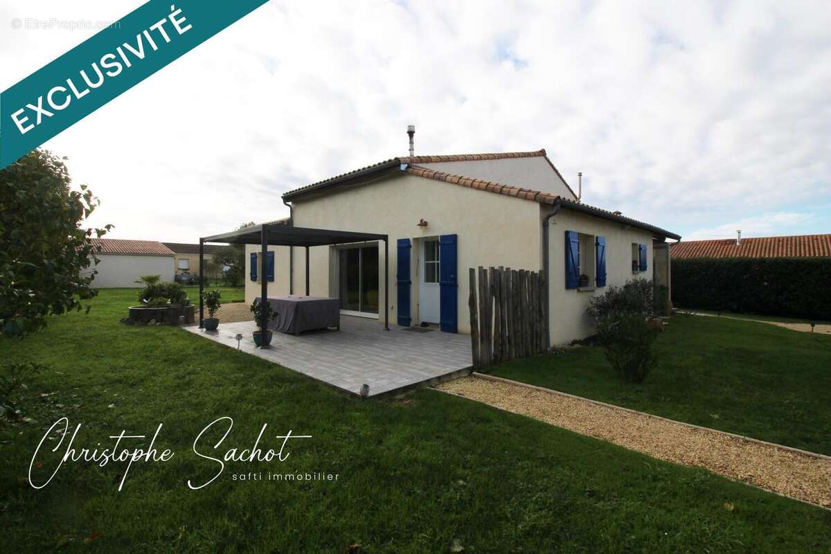 Photo 2 - Maison à PRISSE-LA-CHARRIERE