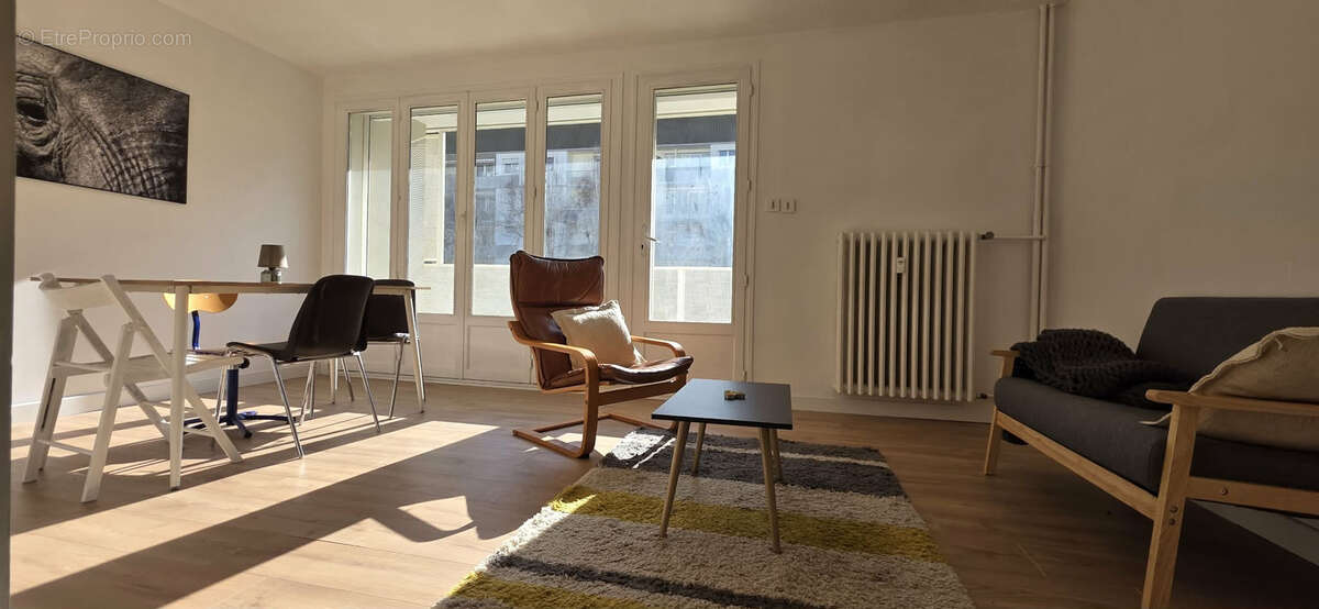 Appartement à ALBERTVILLE