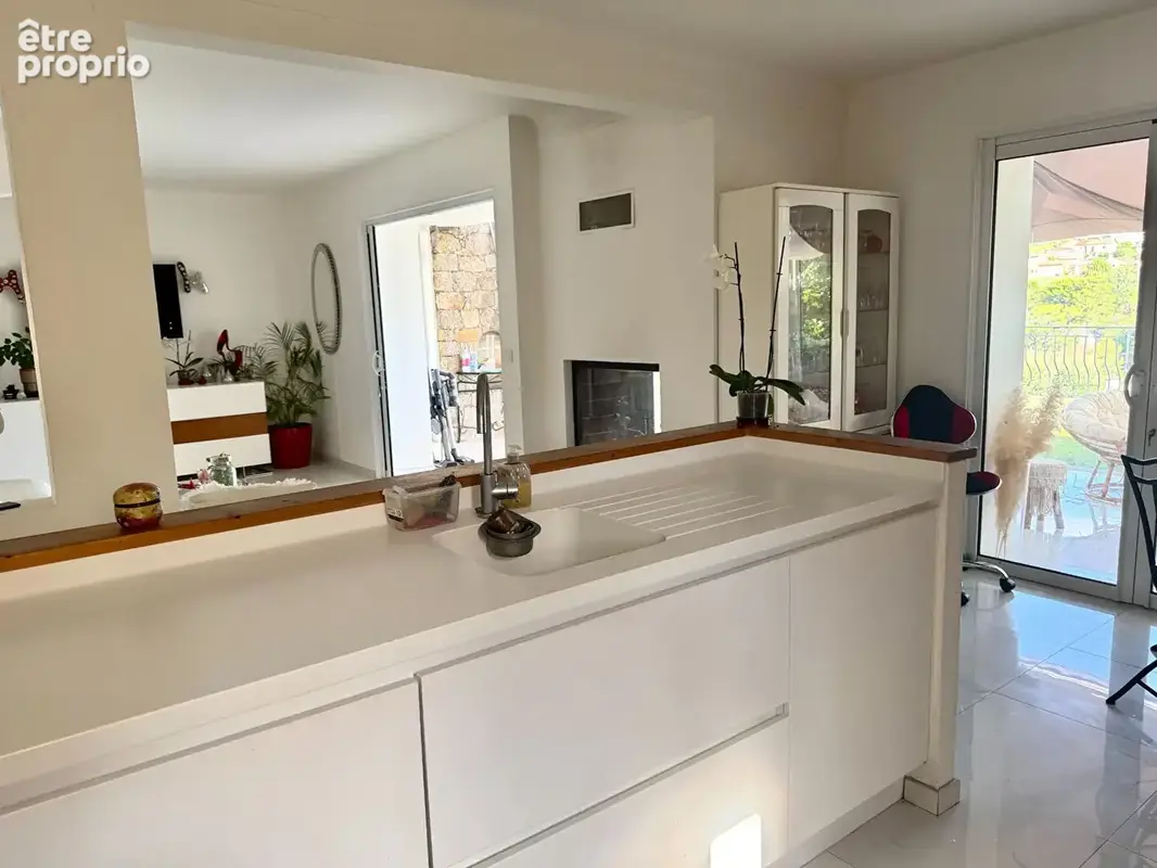 Cagnes sur mer - villa 3/4 pieces + studio piscine calme - photo 14