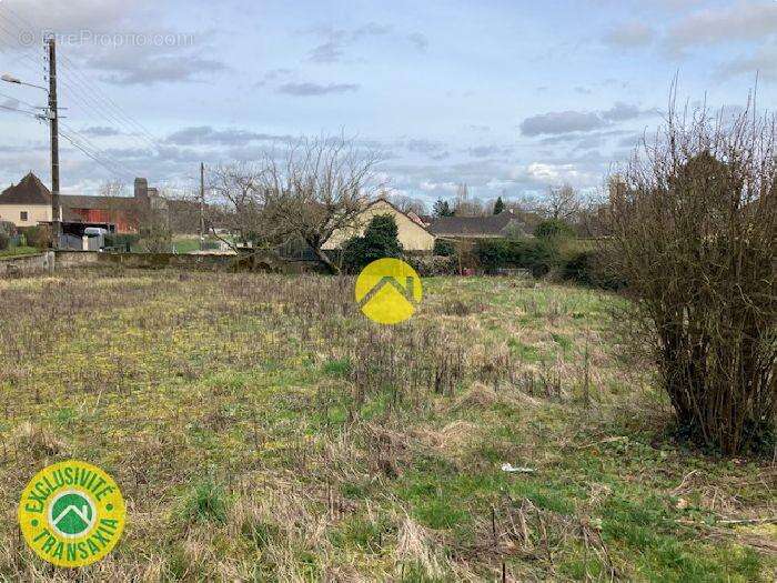 Maison à LES AIX-D&#039;ANGILLON