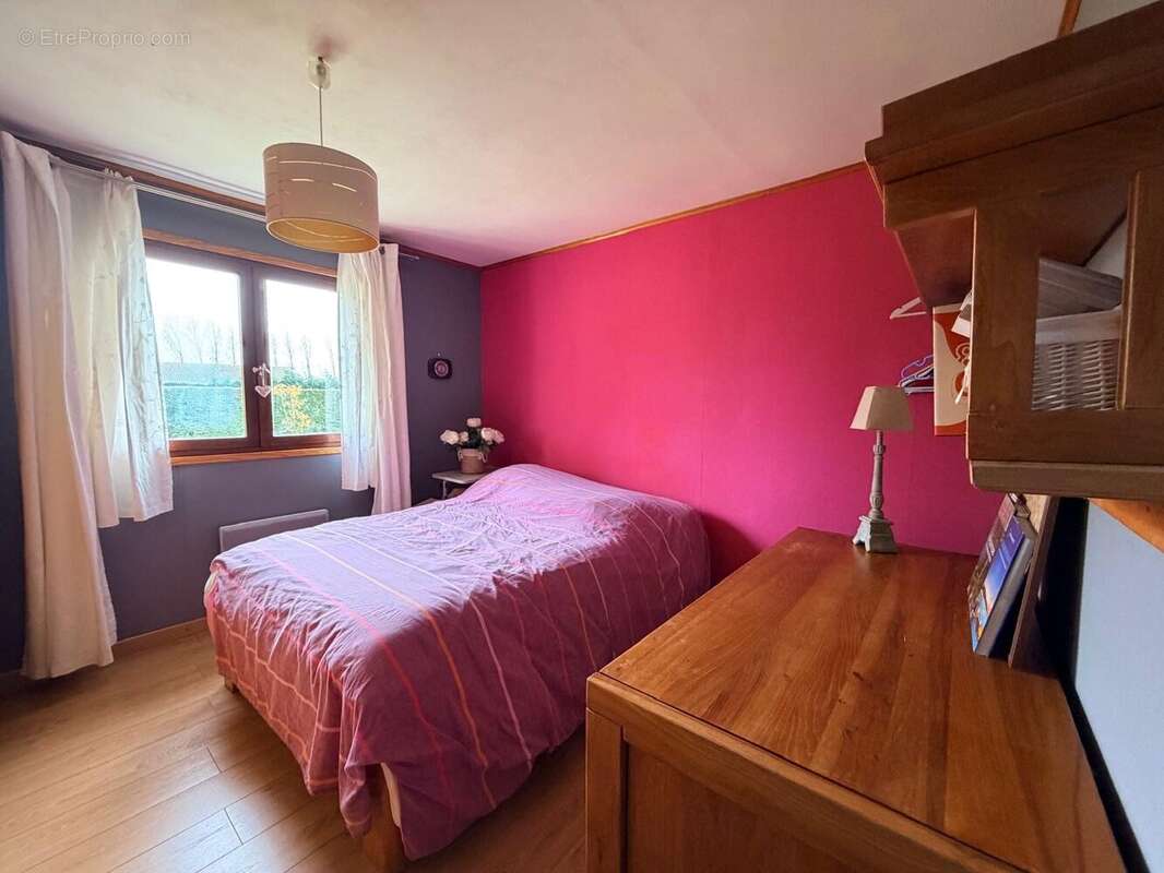 Maison à OYE-PLAGE