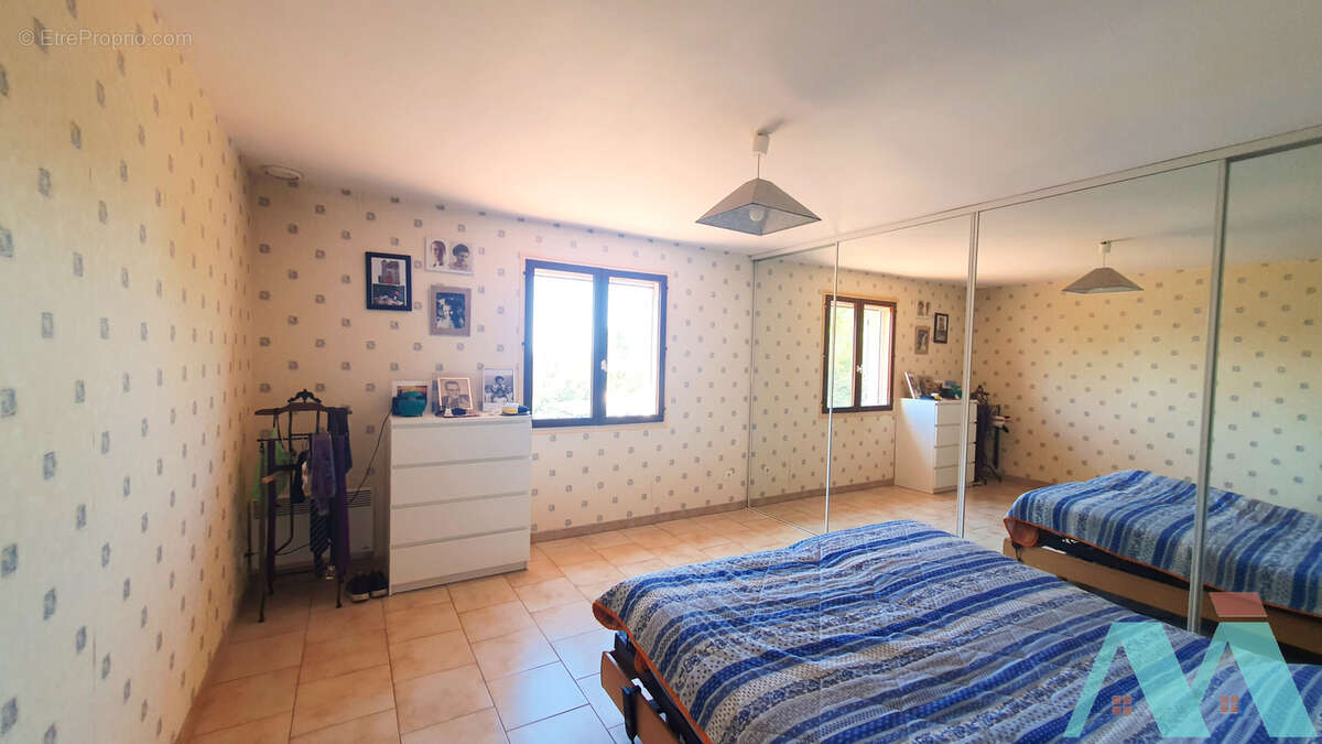 Maison 6 pièces 170 m2 sur terrain de 6500 m2 Signes - photo 11