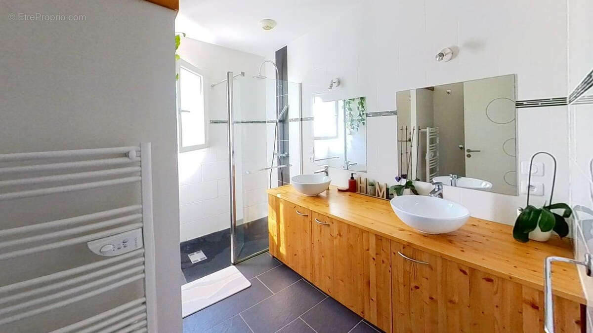 Maison à LASGRAISSES