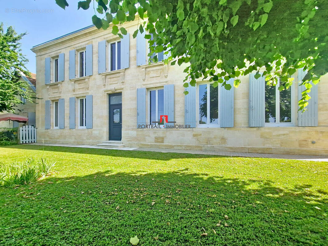 Maison à BAYON-SUR-GIRONDE