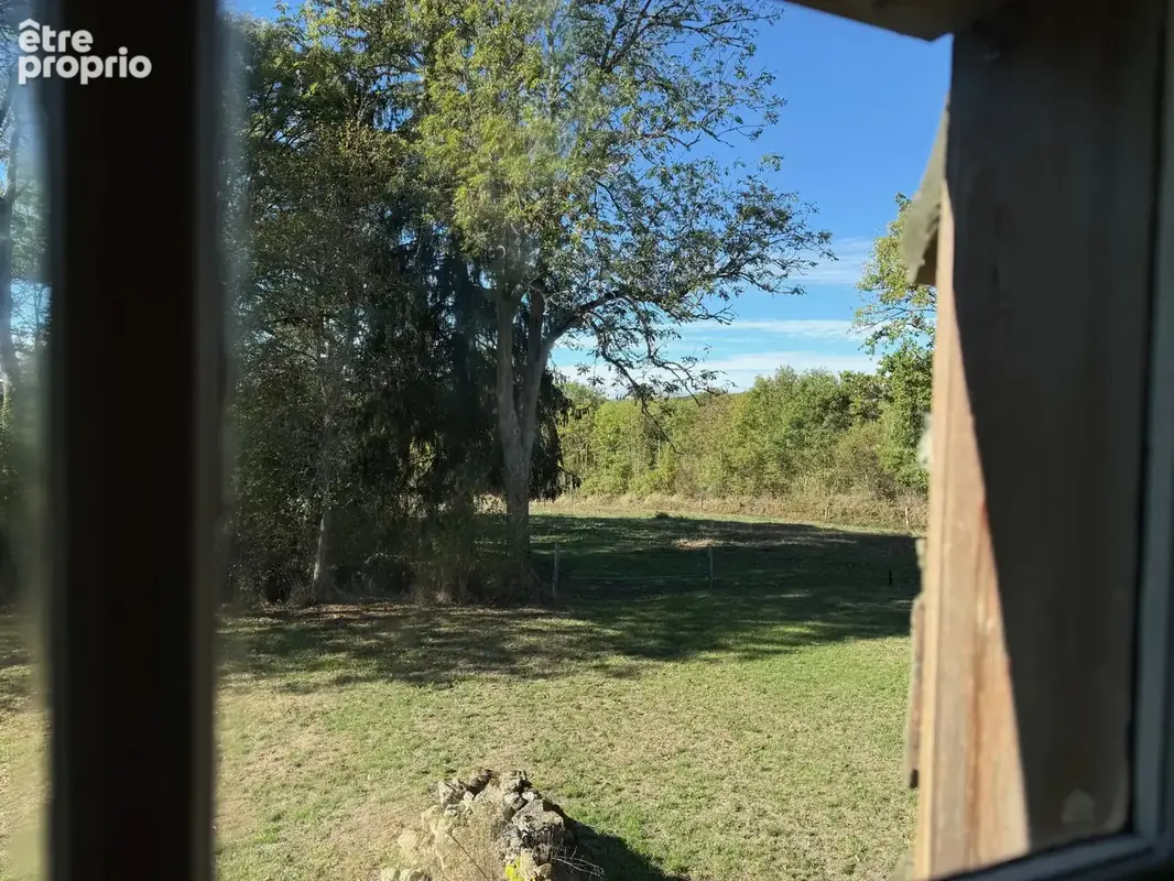 Auv 1193 : Maison au calme avec gîte, puits, beau terrain 5.340m2 - photo 5