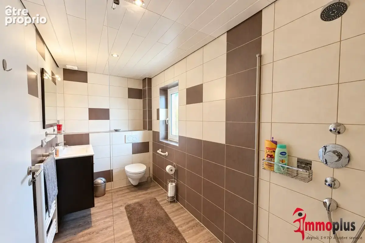 Un bien atypique aux allures de chalet, au cœur de Hombourg ! - photo 12