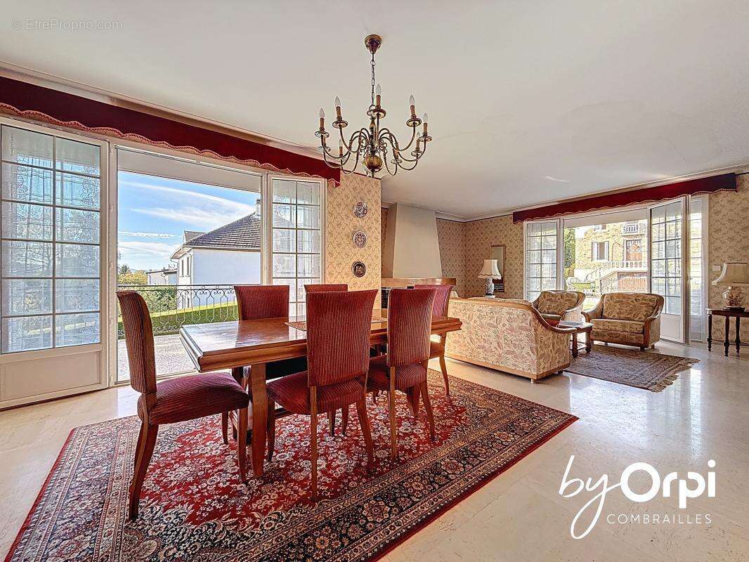 Maison à SAINT-ELOY-LES-MINES