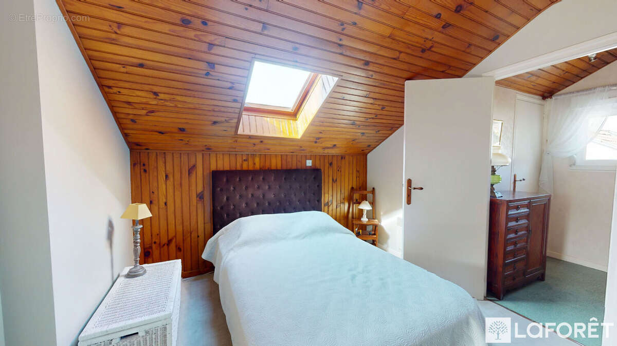 Maison à vendre Reims Lézardière, 3chambres, sous-sol, garage avec mezzanine, jardin - photo 9