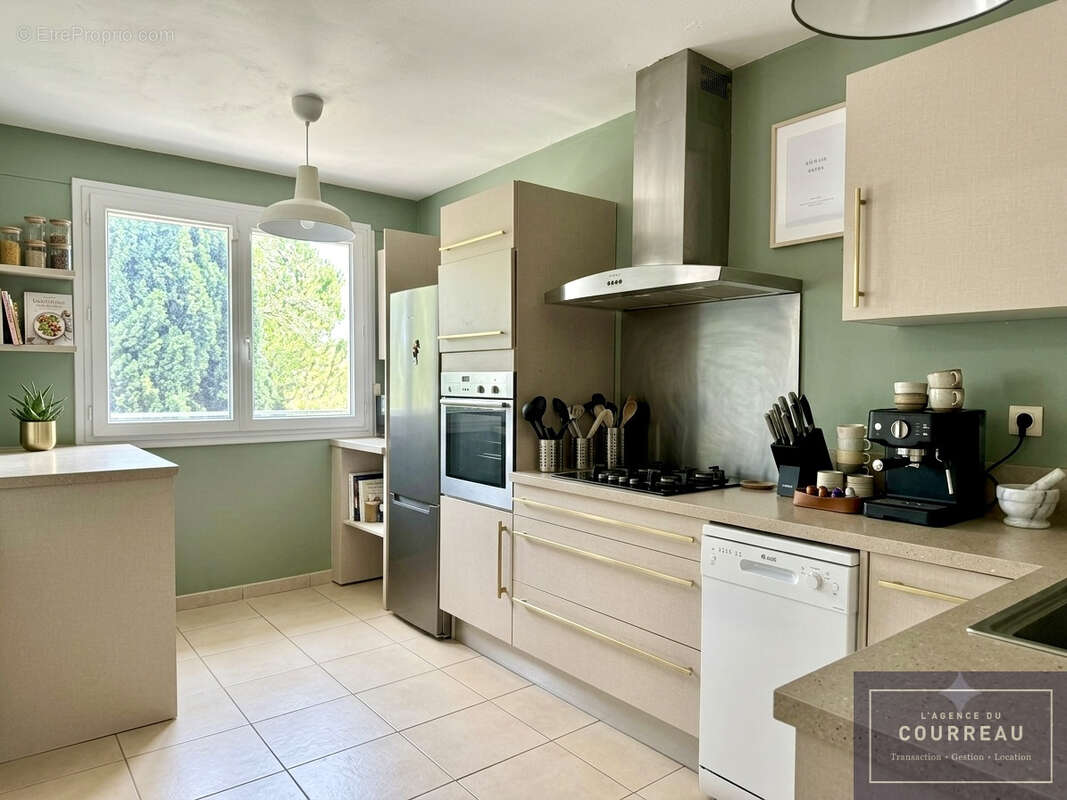 T3 Meublé de 73.95 m2 avec terrasse - photo 4