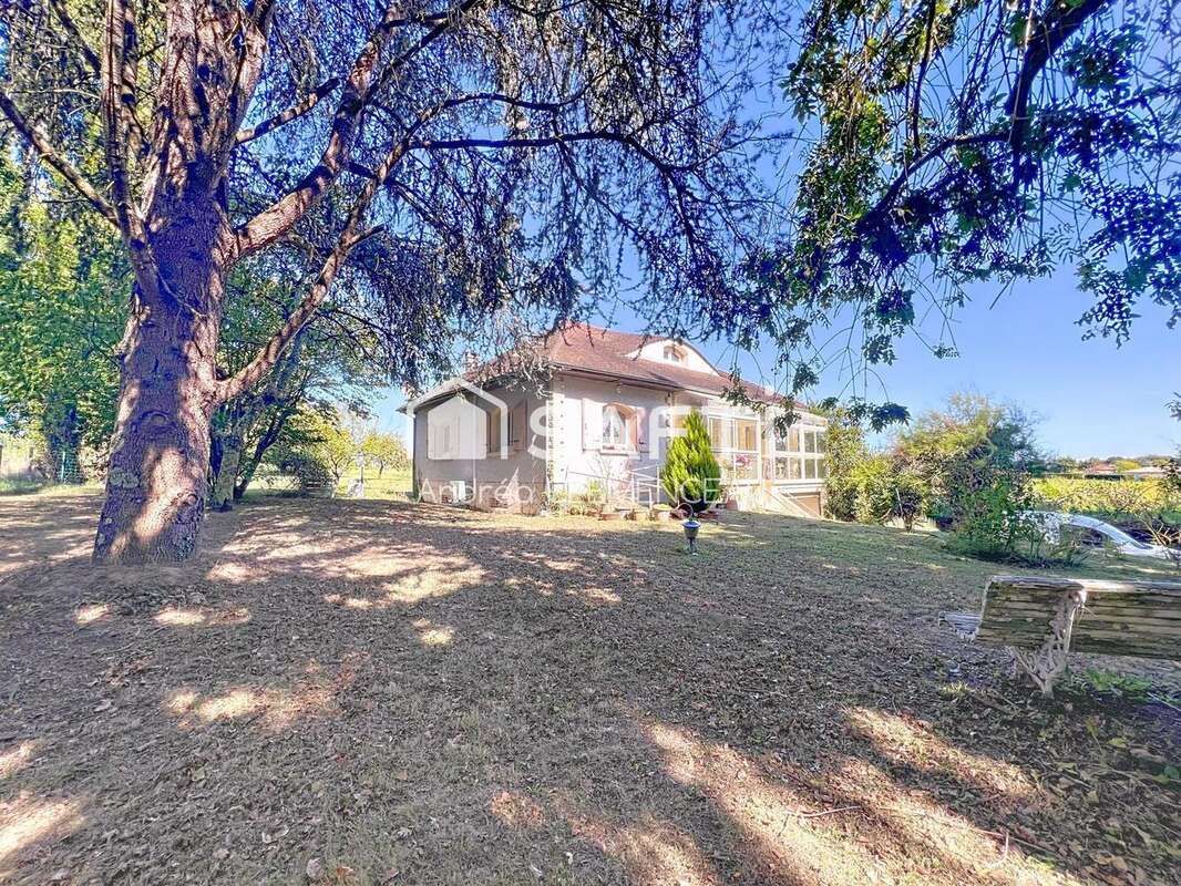 Photo 8 - Maison à PRIGNAC-ET-MARCAMPS