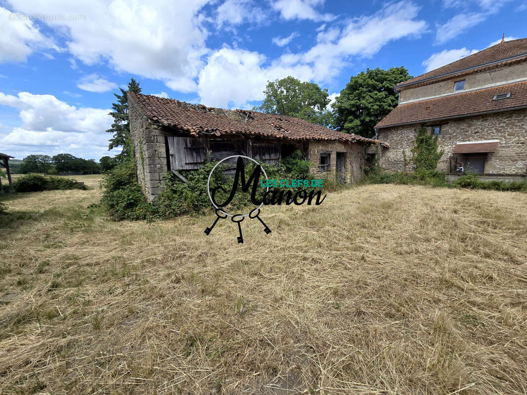 Ensemble immobilier en pierres à fort potentiel   Idéal projet de rénovation / Aménagement - photo 12