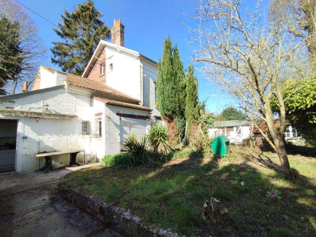 Maison semi individuelle 5 pièces  de 135 m² - photo 2