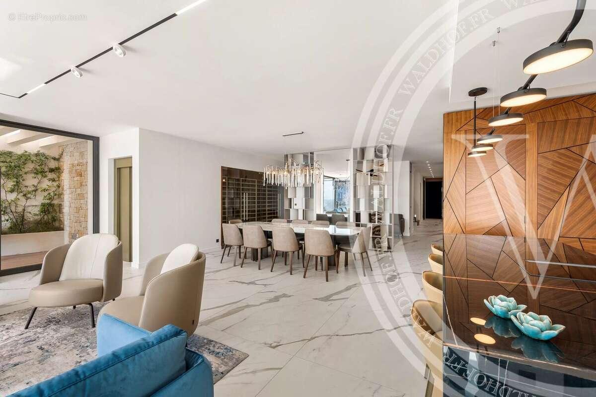 Maison à ROQUEBRUNE-CAP-MARTIN