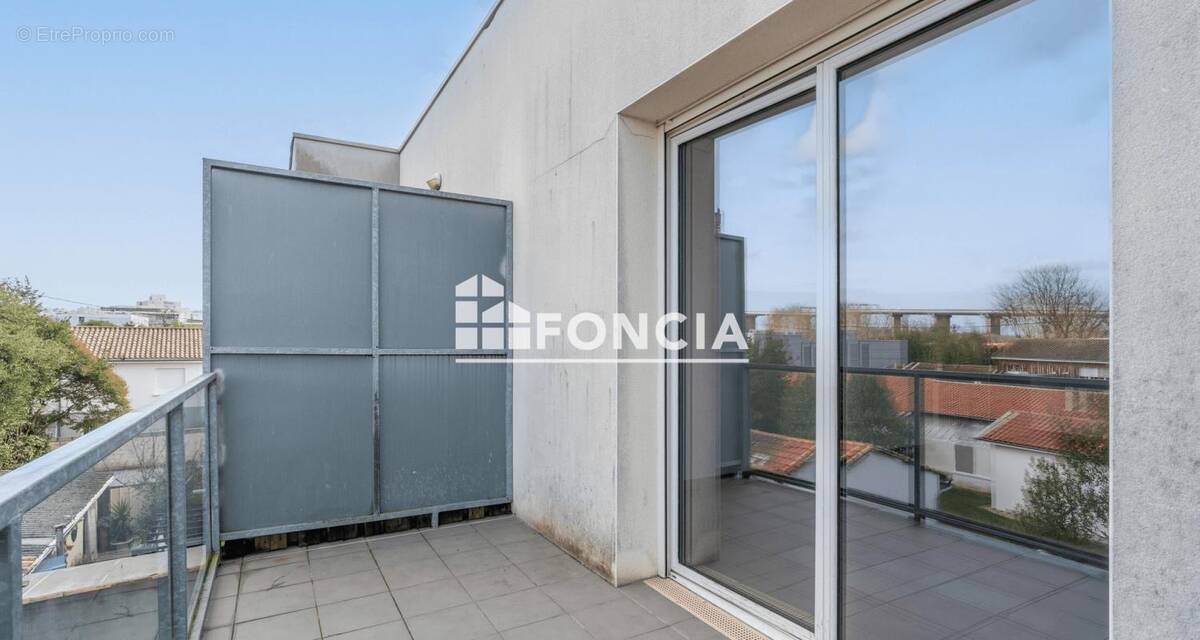 Appartement à BORDEAUX