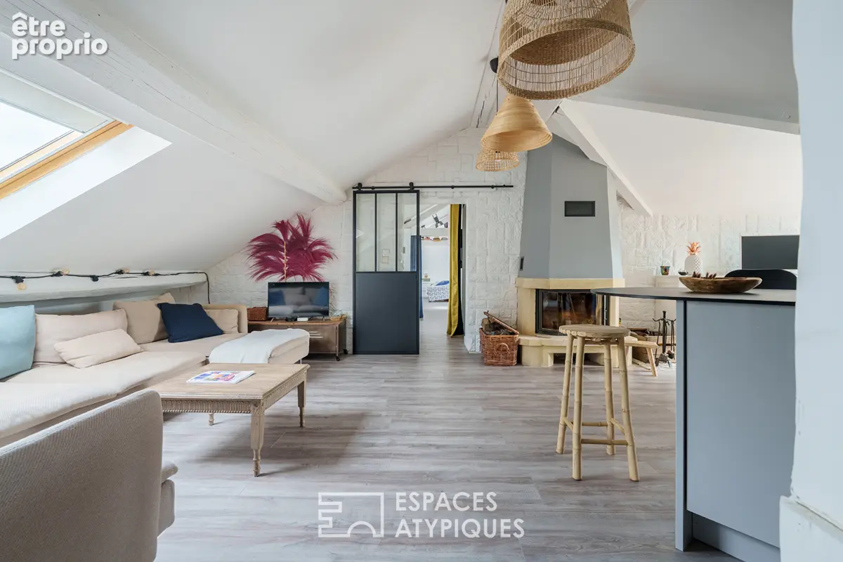 Appartement sous les toits à la charpente apparente - photo 9