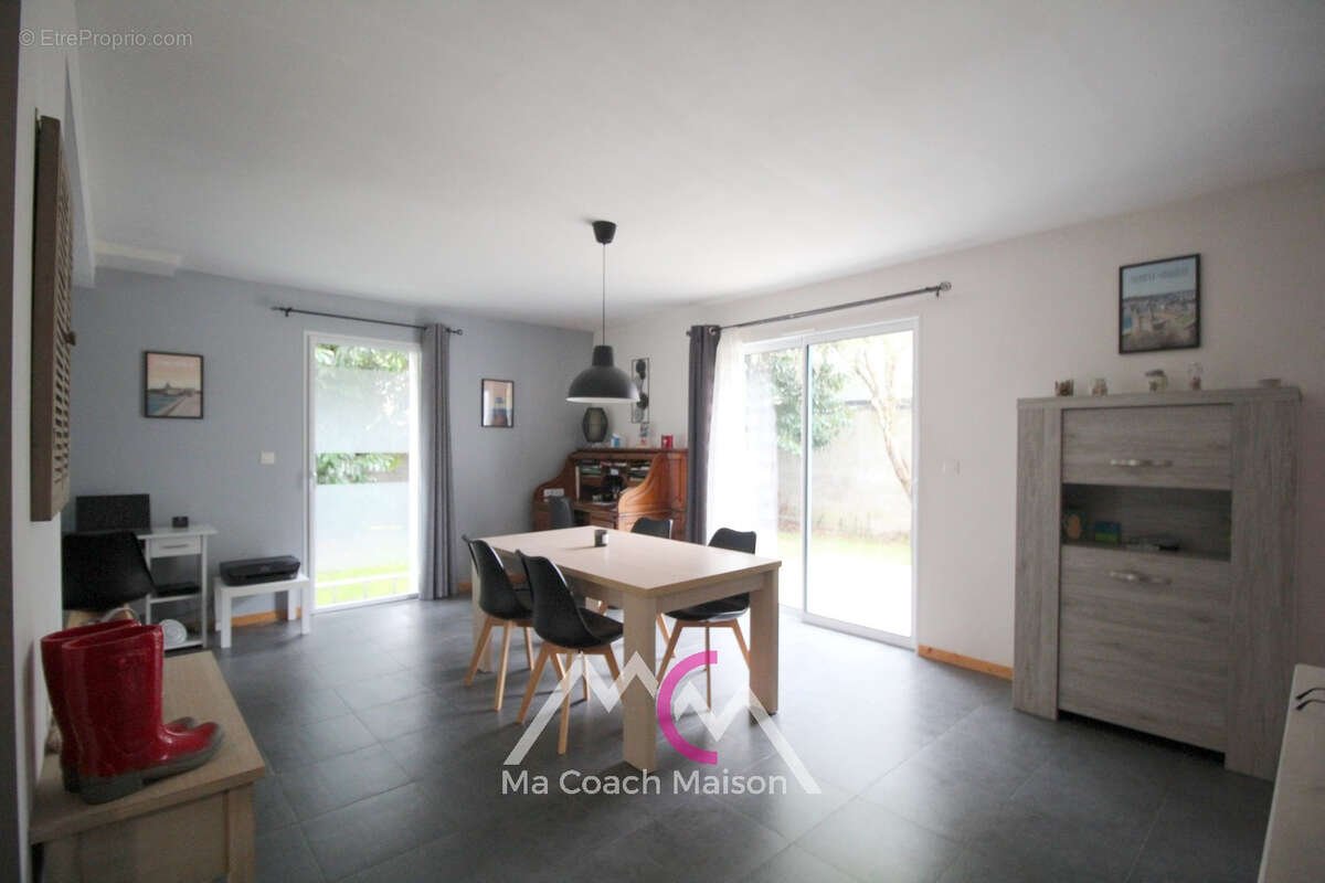 LA CHAPELLE DES MARAIS, maison d'architecte familiale - photo 6