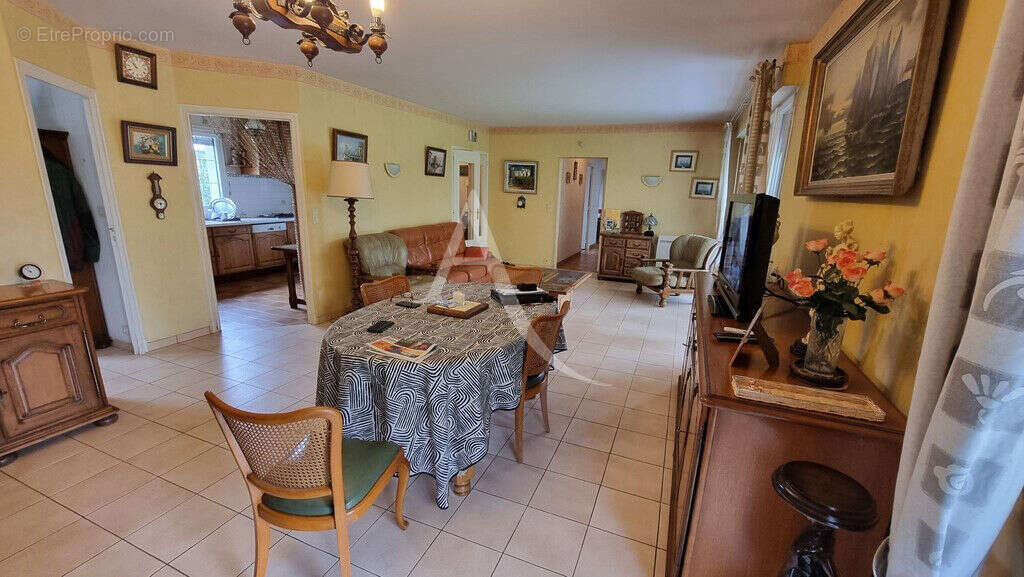 Superbe maison de 5 pièces des années 1980 sur 2 000 m² de terrain ? Saint-Aignan - photo 10