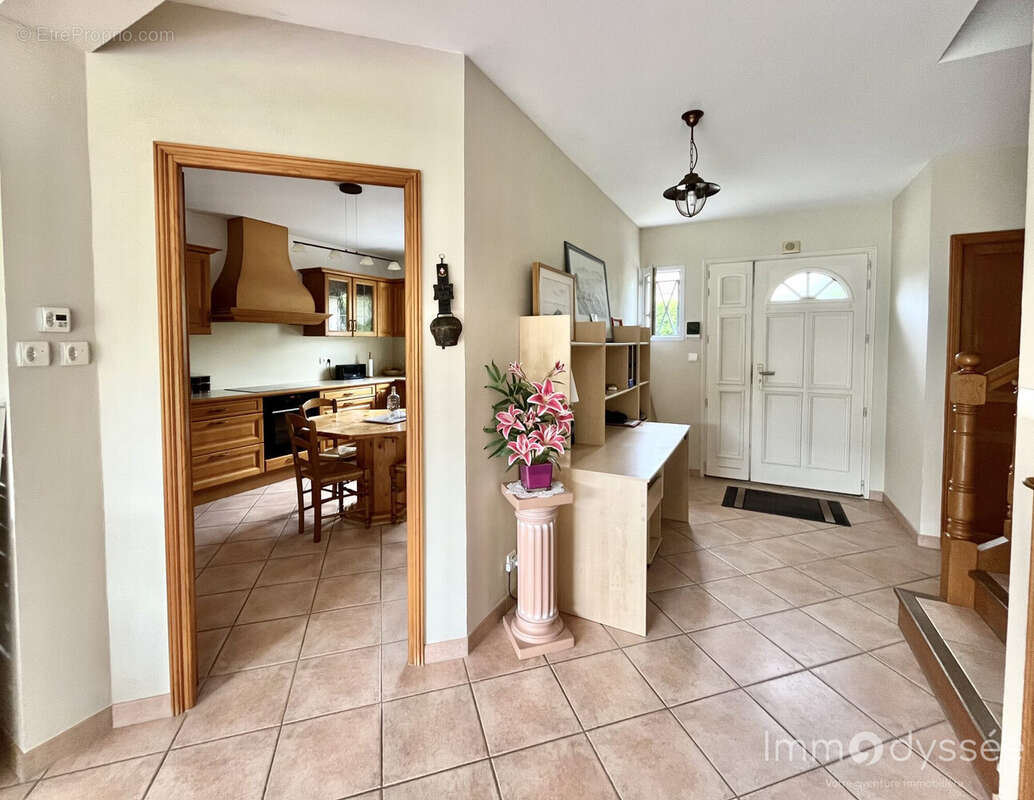 Maison à CHAMPS-SUR-MARNE