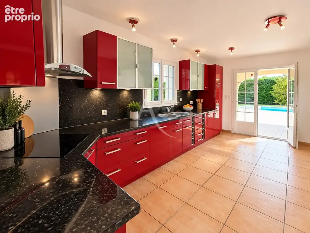 PUJAUDRAN - Villa T6 - 170m2 5 chambres avec piscine et double garage sur 4100m² - photo 6