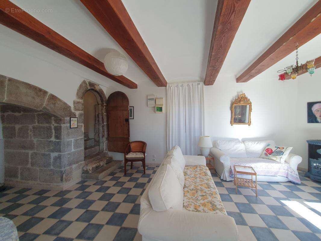 Maison à SAINT-PAUL-LE-JEUNE