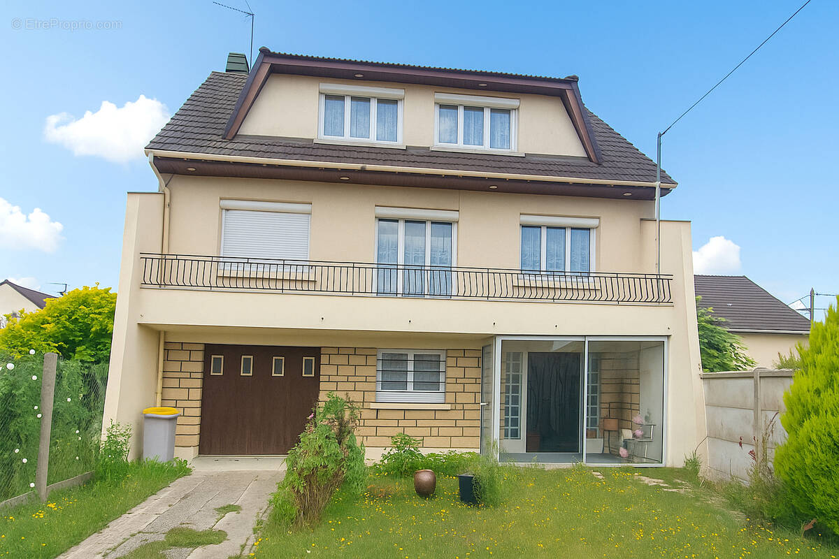 Maison à MITRY-MORY