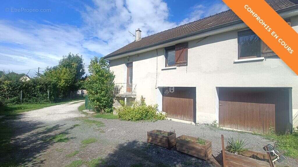 Maison à LONGUEVILLE