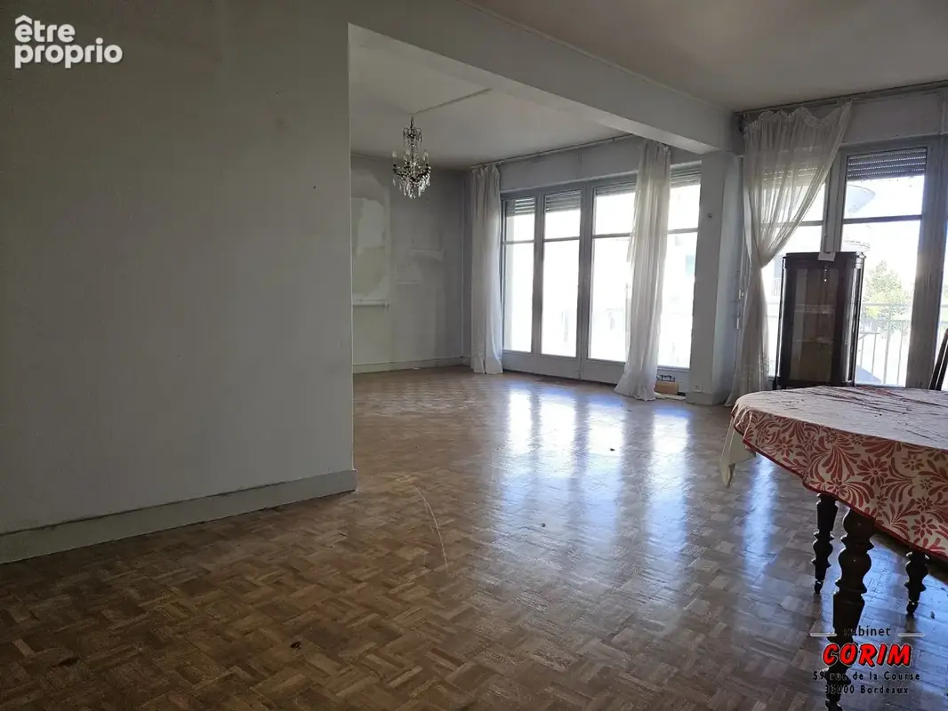 Appartement à BORDEAUX
