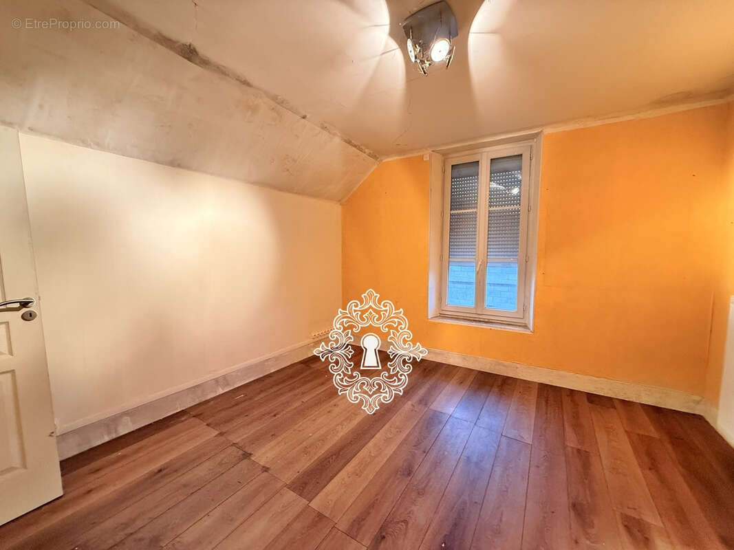 Maison à BRAY-SUR-SEINE