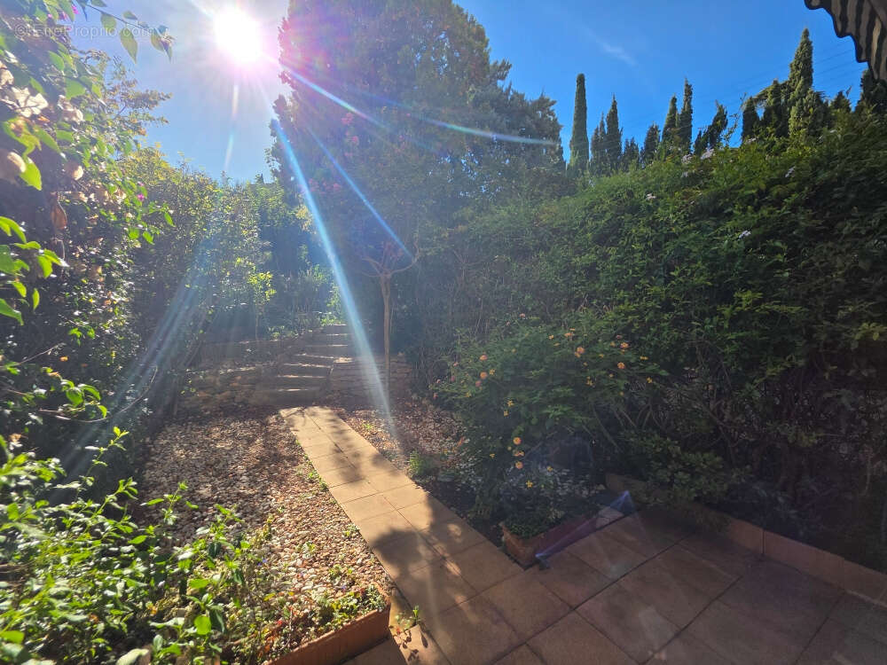 Appartement à SANARY-SUR-MER