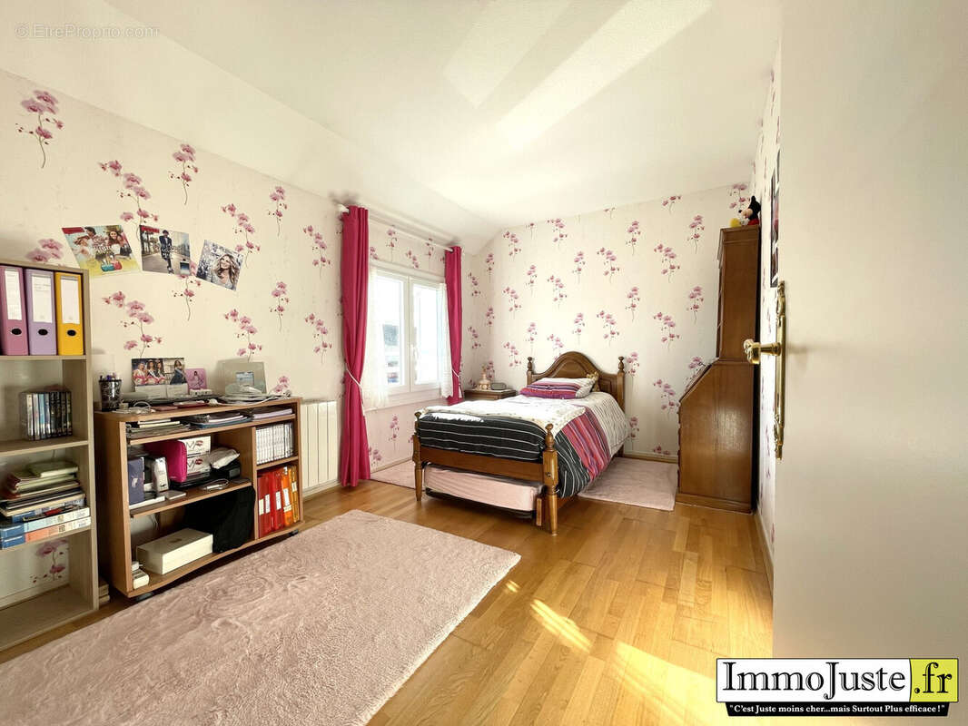 Maison à MONTIGNY-LE-BRETONNEUX